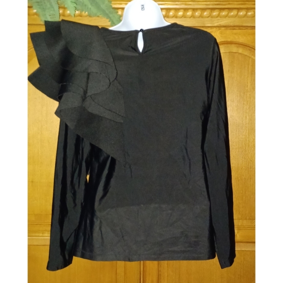 ESY Studio EY |  Black Tiered Flutter Shoulder Detail Long-Sleeve Top - Picture 3 of 16